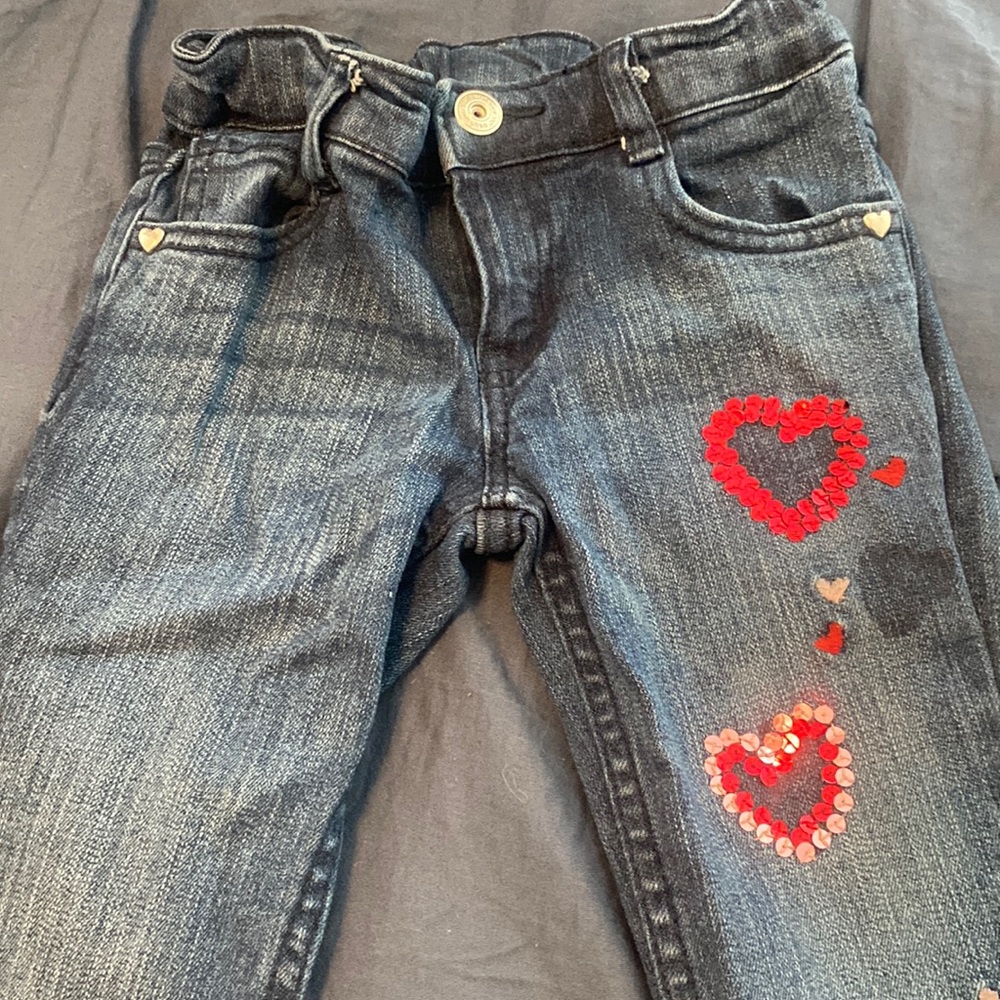 Girls crazy 8 heart jeans size 6 red pink sequins skinny blue Valentine’s Day